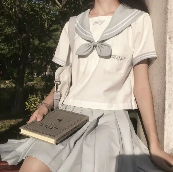 人·鬼·情